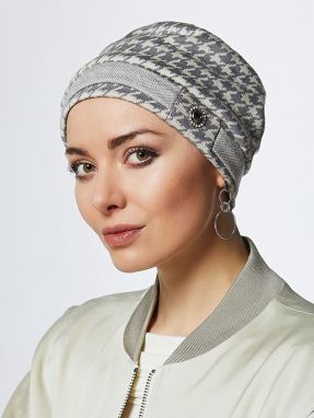Grijze chemo muts van Gisela Mayer