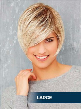 Vrouw draagt de Cosmo Chic Mono Lace Large van Gisela Mayer uit de Small & Large collectie