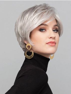 Vrouw draagt de Hawaii Mono van Gisela Mayer